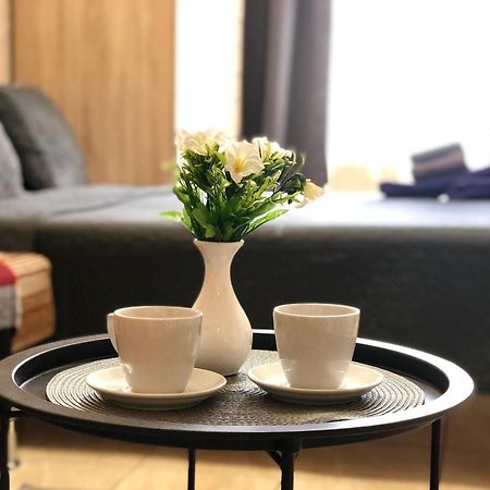 Modern Aparthotel Near Metro Pecherskaキエフ エクステリア 写真