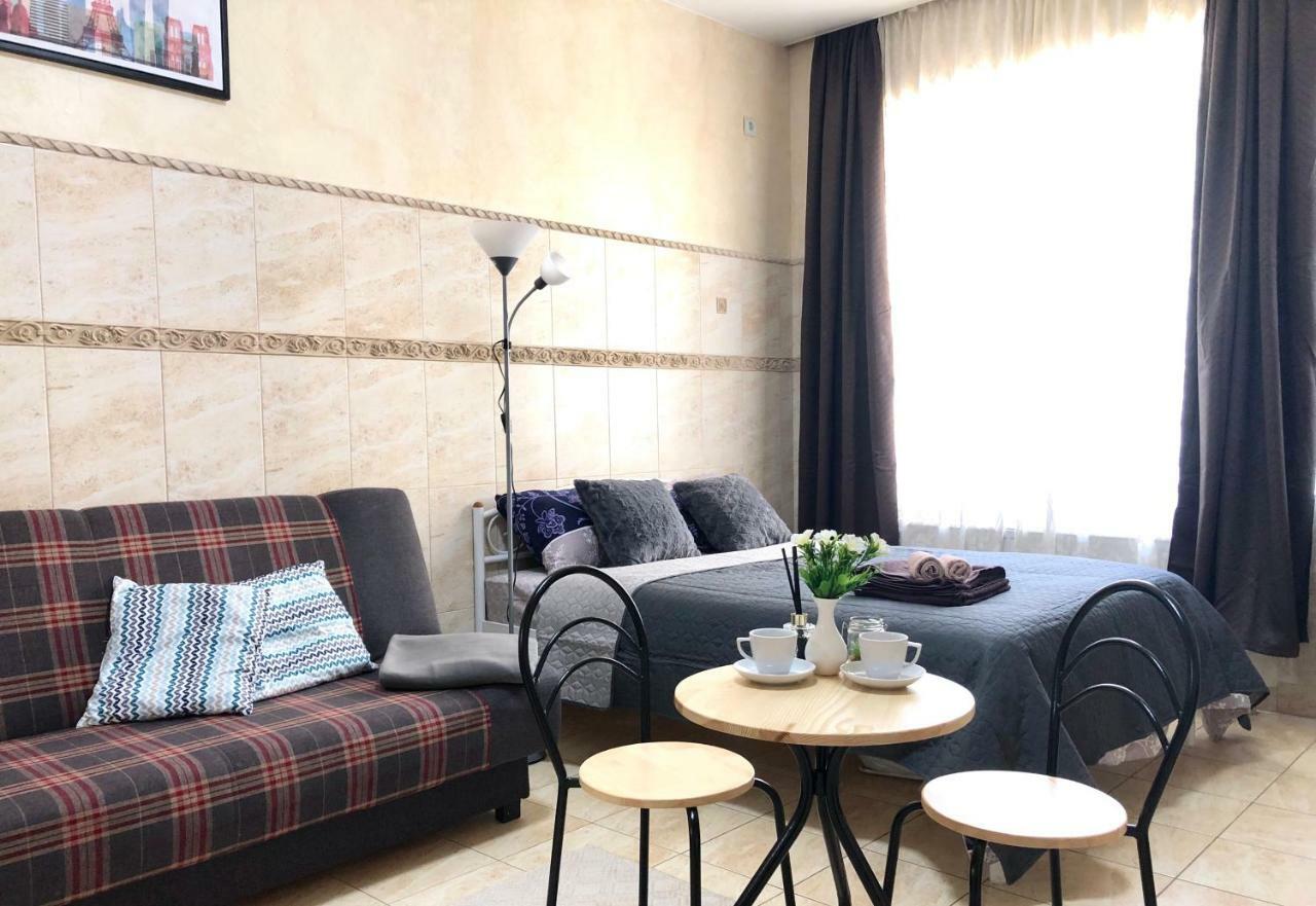 Modern Aparthotel Near Metro Pecherskaキエフ エクステリア 写真