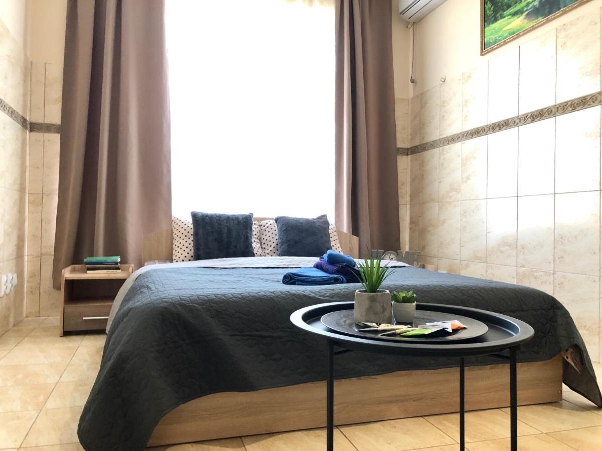 Modern Aparthotel Near Metro Pecherskaキエフ エクステリア 写真