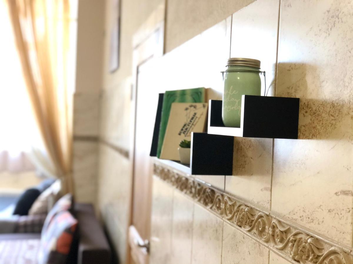 Modern Aparthotel Near Metro Pecherskaキエフ エクステリア 写真